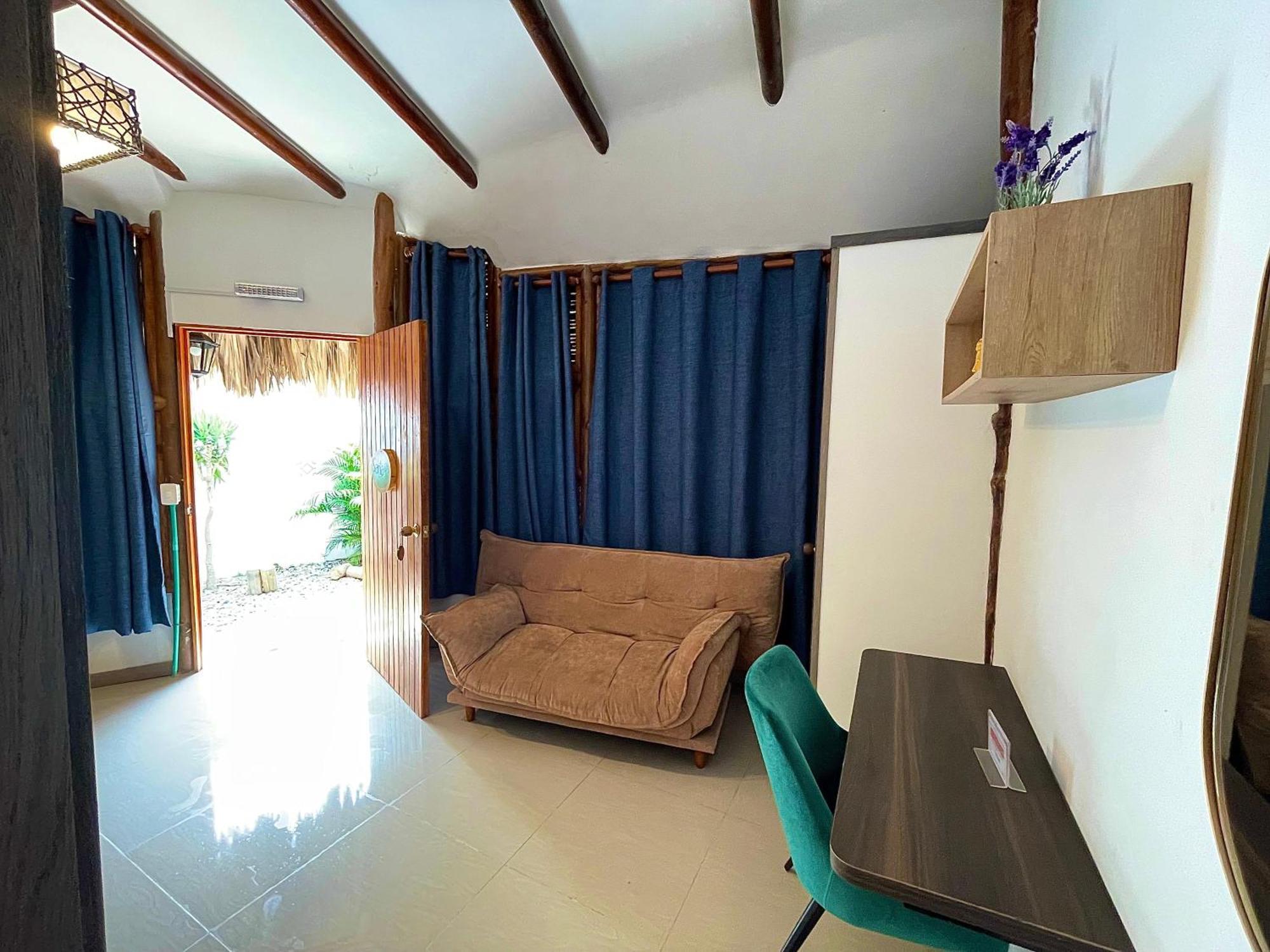 Bikini Hotel & Pool Palomino Quarto foto